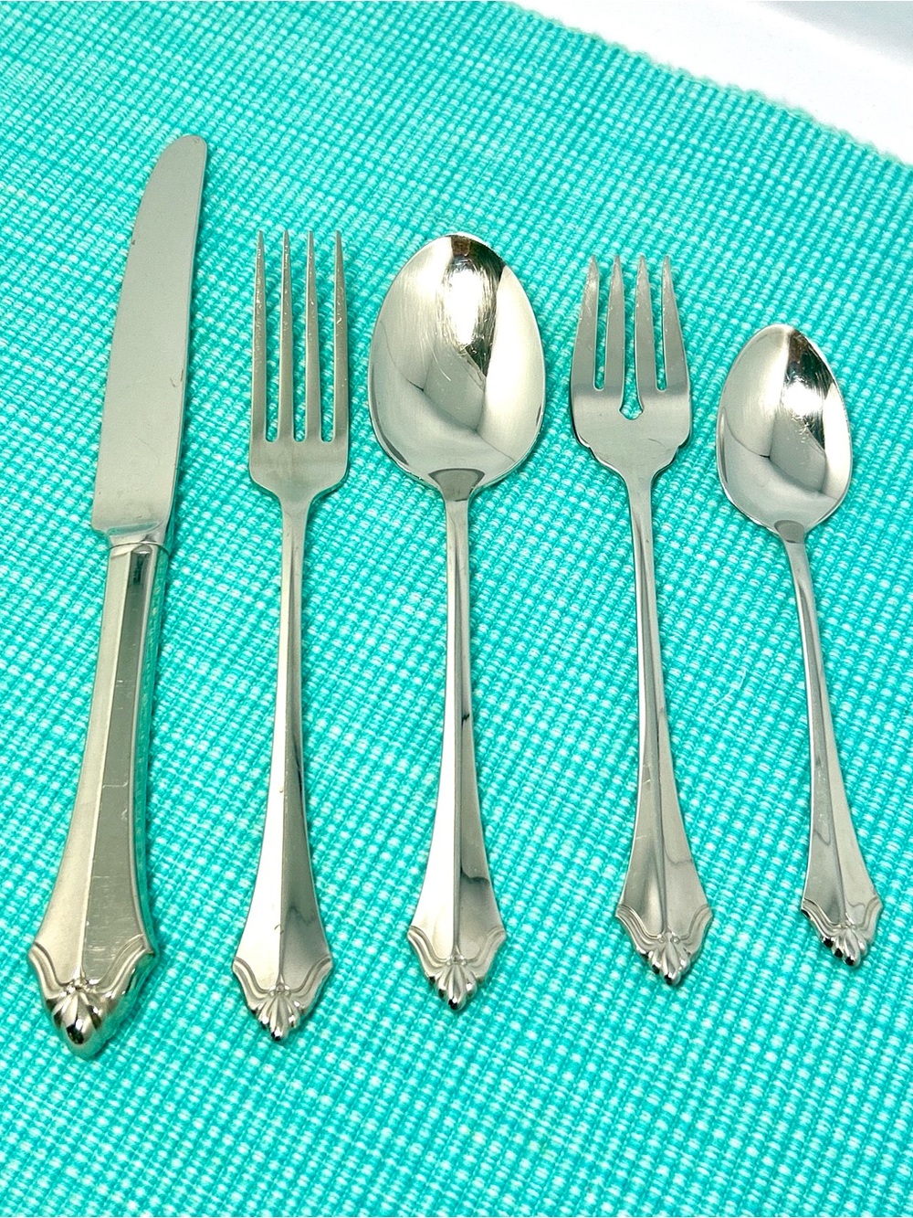5 pc Place Setting Oneida KENWOOD Community Stainless Silverware Set Glossy EUC
